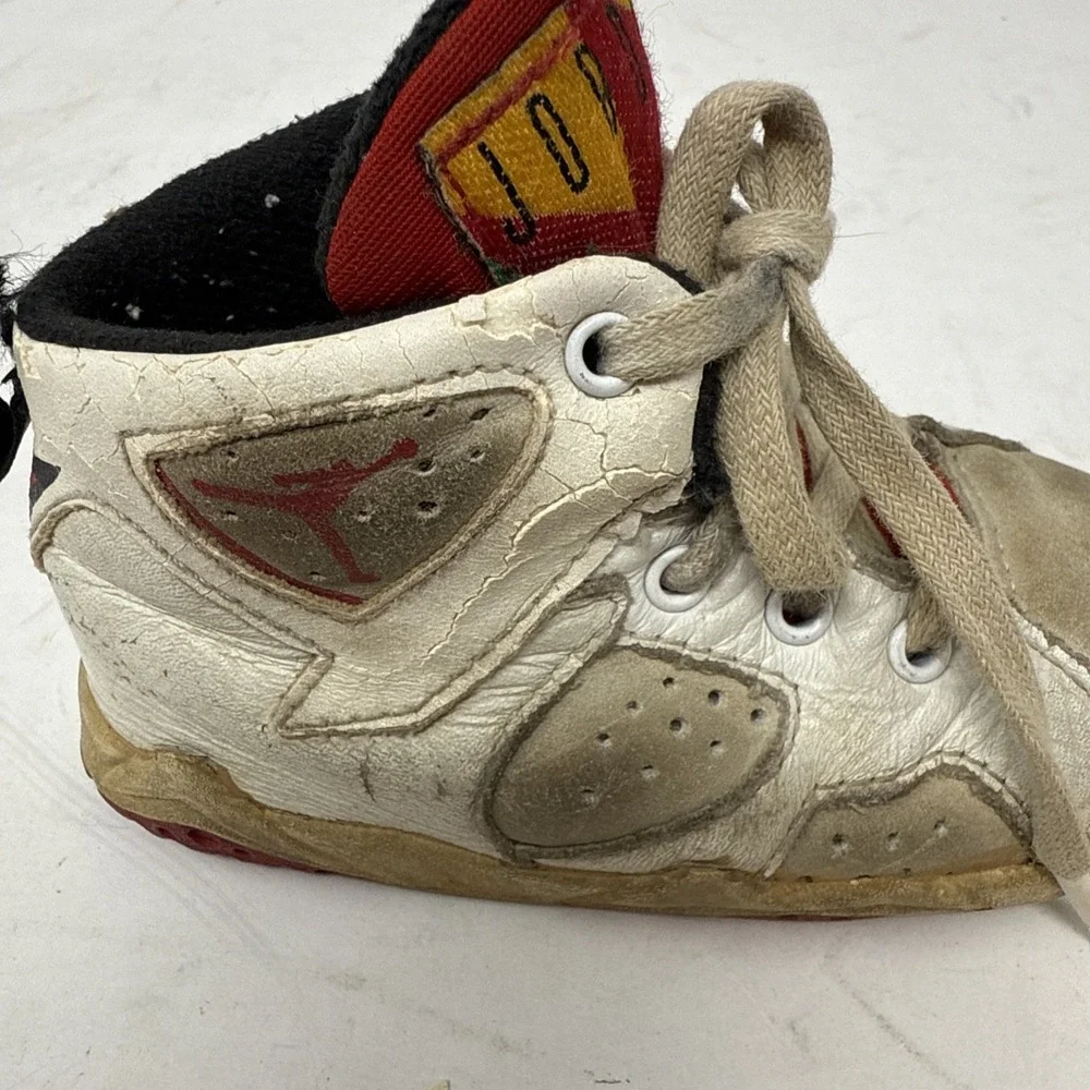Vintage 1991 Nike Baby Air Jordan Shoes Red White Size 4